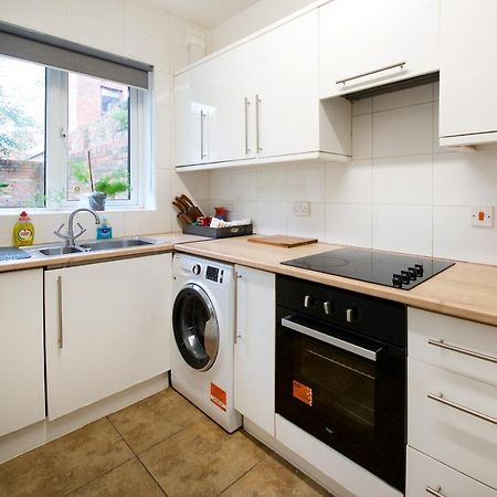 Ideal Abode Abbots 4 En-Suite Chester Dış mekan fotoğraf