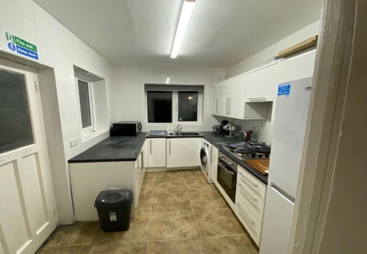 Ideal Abode Abbots 4 En-Suite Chester Dış mekan fotoğraf