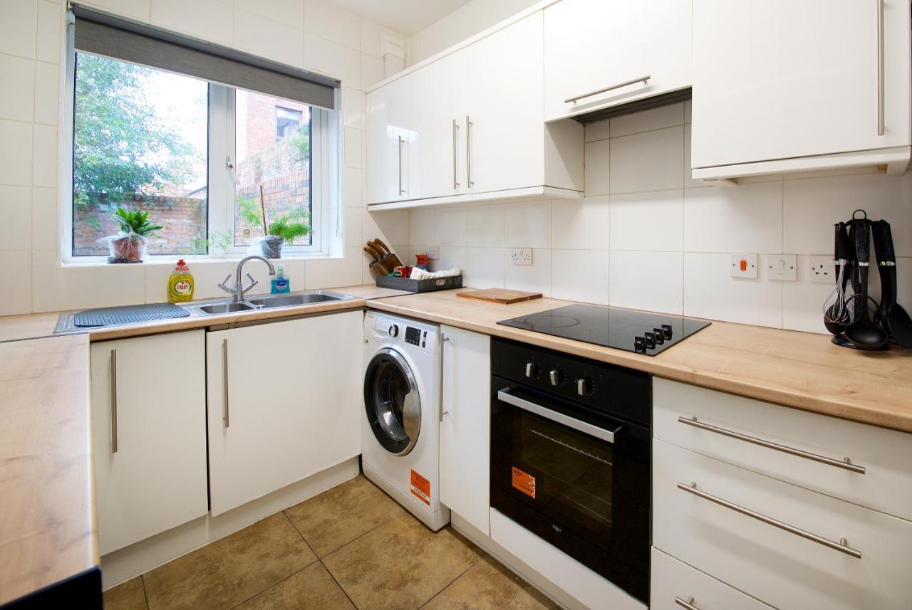 Ideal Abode Abbots 4 En-Suite Chester Dış mekan fotoğraf