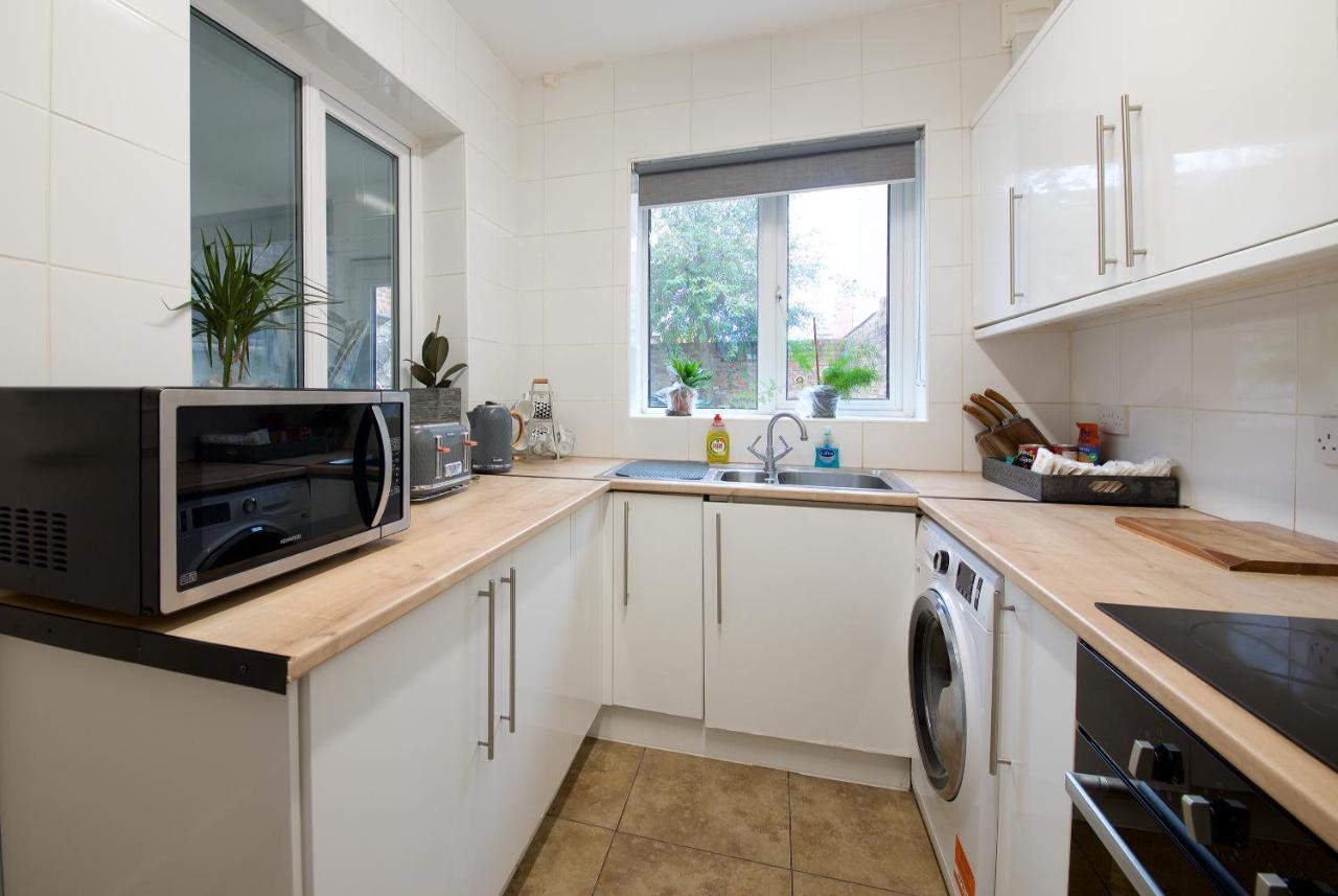Ideal Abode Abbots 4 En-Suite Chester Dış mekan fotoğraf
